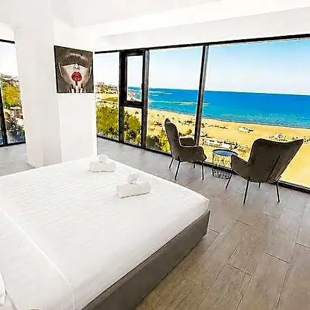 Hotel Maritimo Luxury