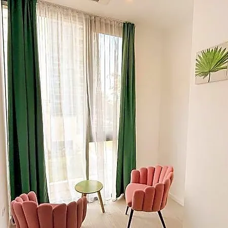 Hotel Maritimo Luxury